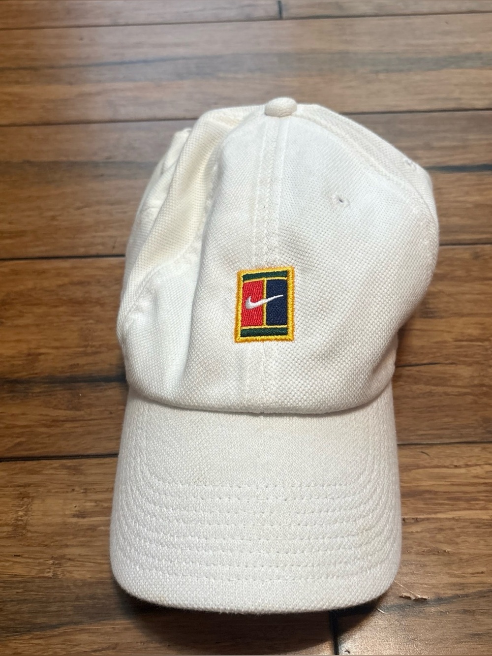 Nike Heritage86 Court Logo Tennis Hat Cap Pique Adjustable White DJ6147-102 Rare - Picture 2 of 10